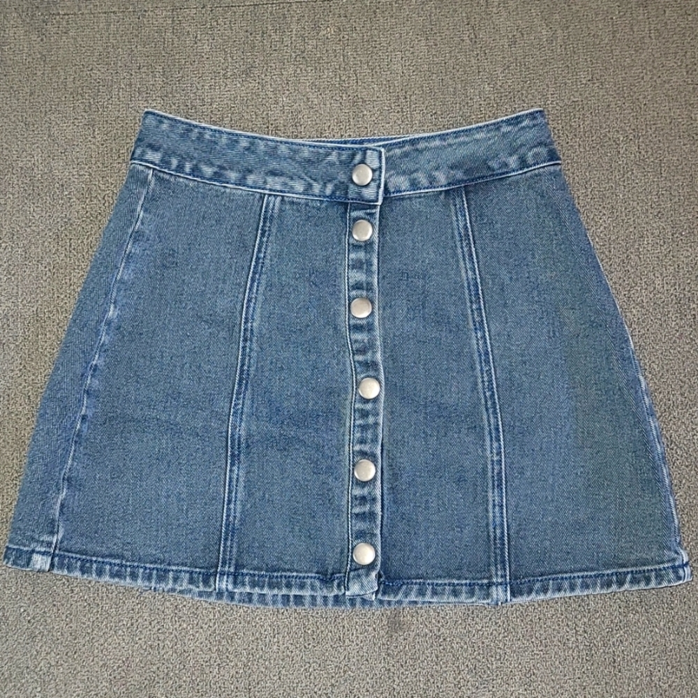 Brandy Melville skirt